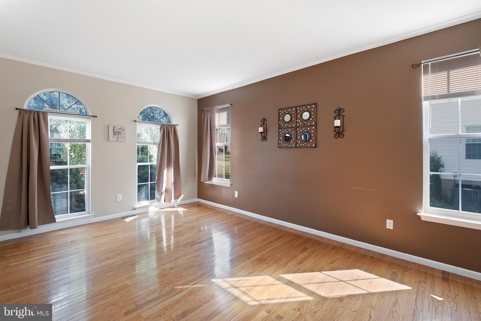 41 Emerald Ridge Drive Bear, DE 19701 - Photo 11 of 38 Living Room