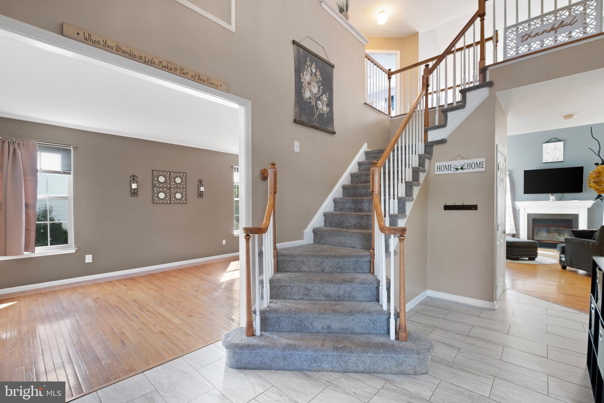 41 Emerald Ridge Drive Bear, DE 19701 - Photo 3 of 38 Turned stairway in 2-story foyer