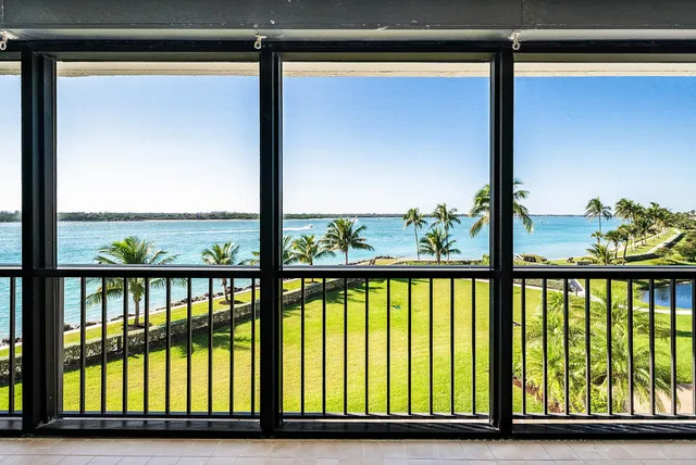 $2,395,000 | 2824 Southeast Dune Drive, Unit 2302, Stuart, FL 34996