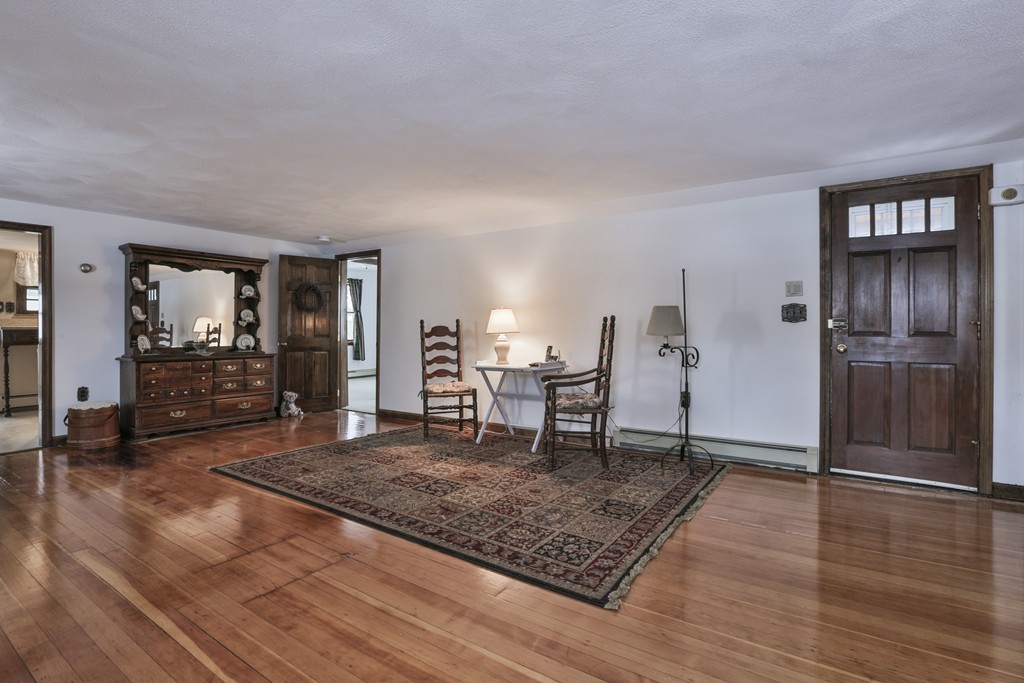20 Wightman Road Tewksbury, MA 01876 - Photo 5 of 20 Gallery Image 5