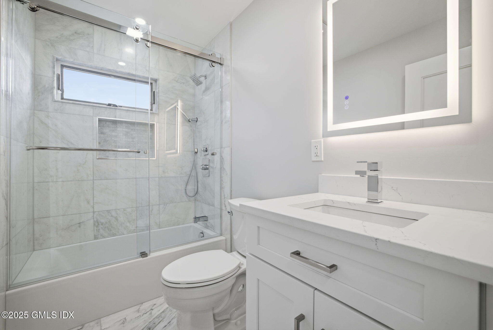 131 Henry Street Greenwich, CT 06830 - Photo 17 of 29 54-web-or-mls-131 henry st-46