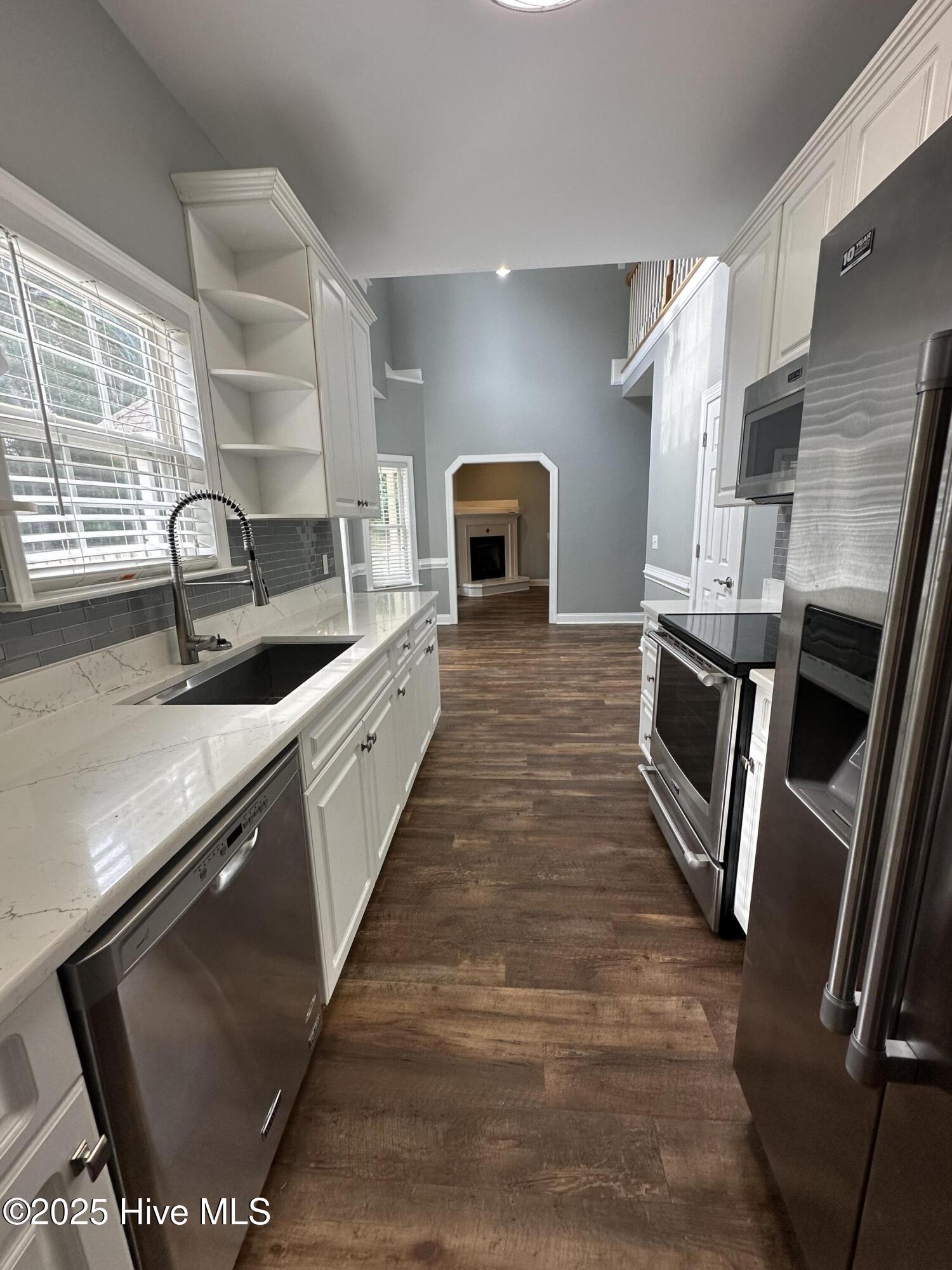 979 Cheshire Road Rocky Point, NC 28457 - Photo 18 of 54 Kitchen
