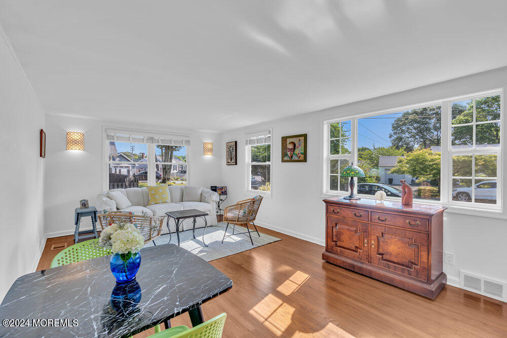 2117 Murray Road Point Pleasant, NJ 08742 - Photo 2 of 35 a living room with furniture and wooden floor