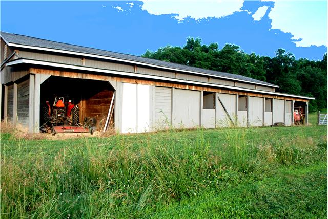 1400 George Boyd Road Ashland City, TN 37015 - Photo 11 of 20 Closed stalls with 1 open on each end