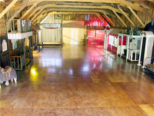 1400 George Boyd Road Ashland City, TN 37015 - Photo 12 of 20 Concrete floors under these