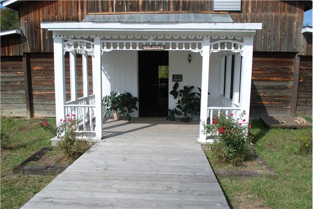 1400 George Boyd Road Ashland City, TN 37015 - Photo 10 of 20 Can you imagine a wedding here?