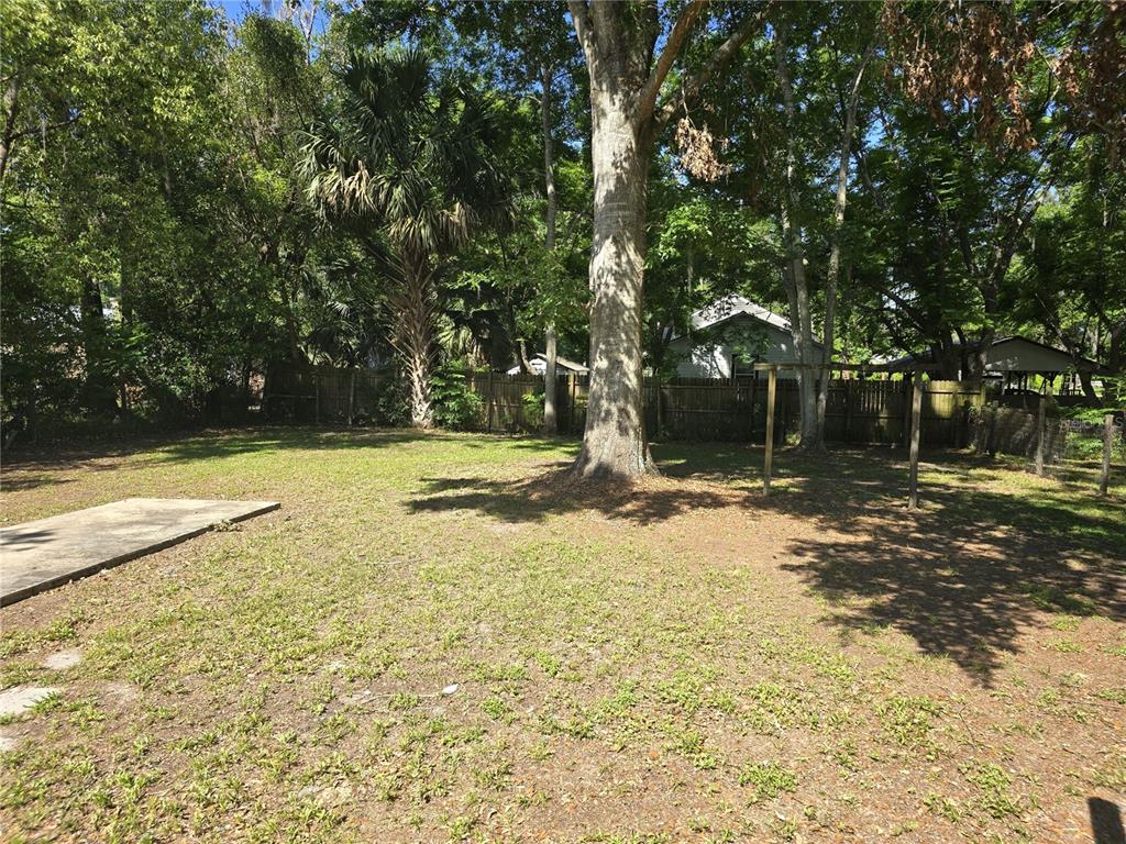 326 Southeast 2nd Street Williston, FL 32696 - Photo 28 of 30 a view of outdoor space with swimming pool