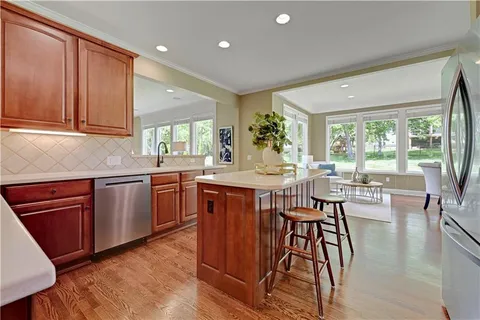 $665,000 | 3146 West 145th Terrace, Leawood, KS 66224