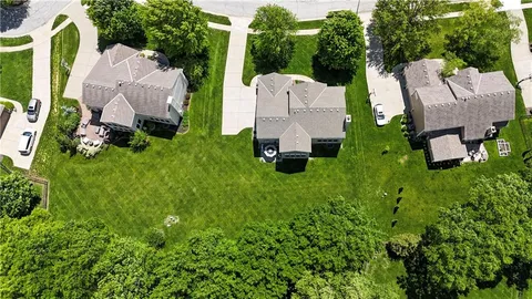 $665,000 | 3146 West 145th Terrace, Leawood, KS 66224