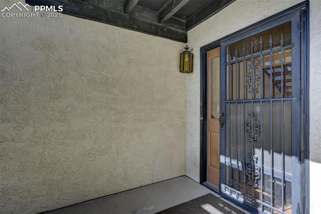 910 Fontmore Road, Unit B Colorado Springs, CO 80904 - Photo 2 of 32 a view of a door