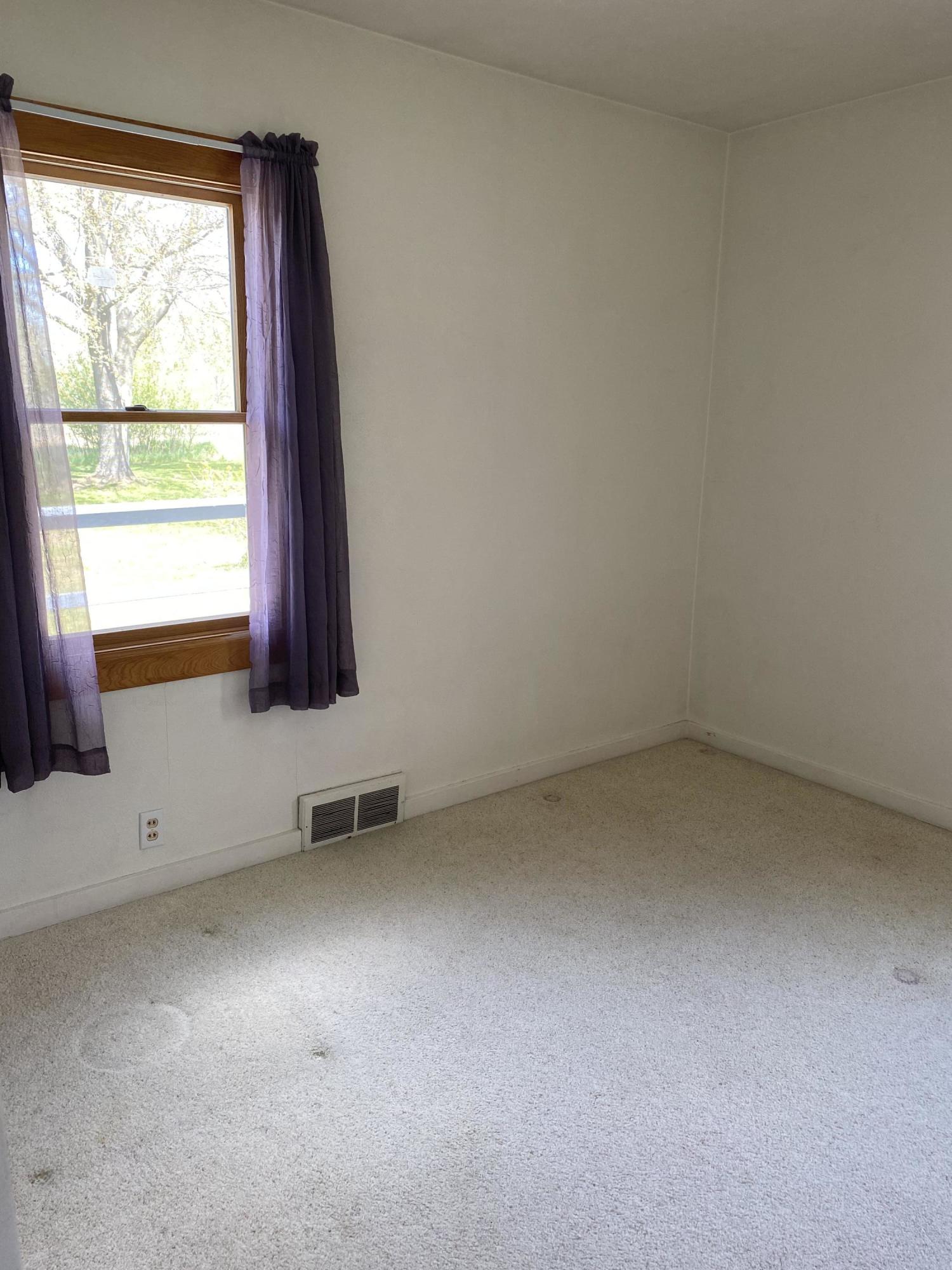 838 Harrison Street Belding, MI 48809 - Photo 13 of 20 IMG_0127