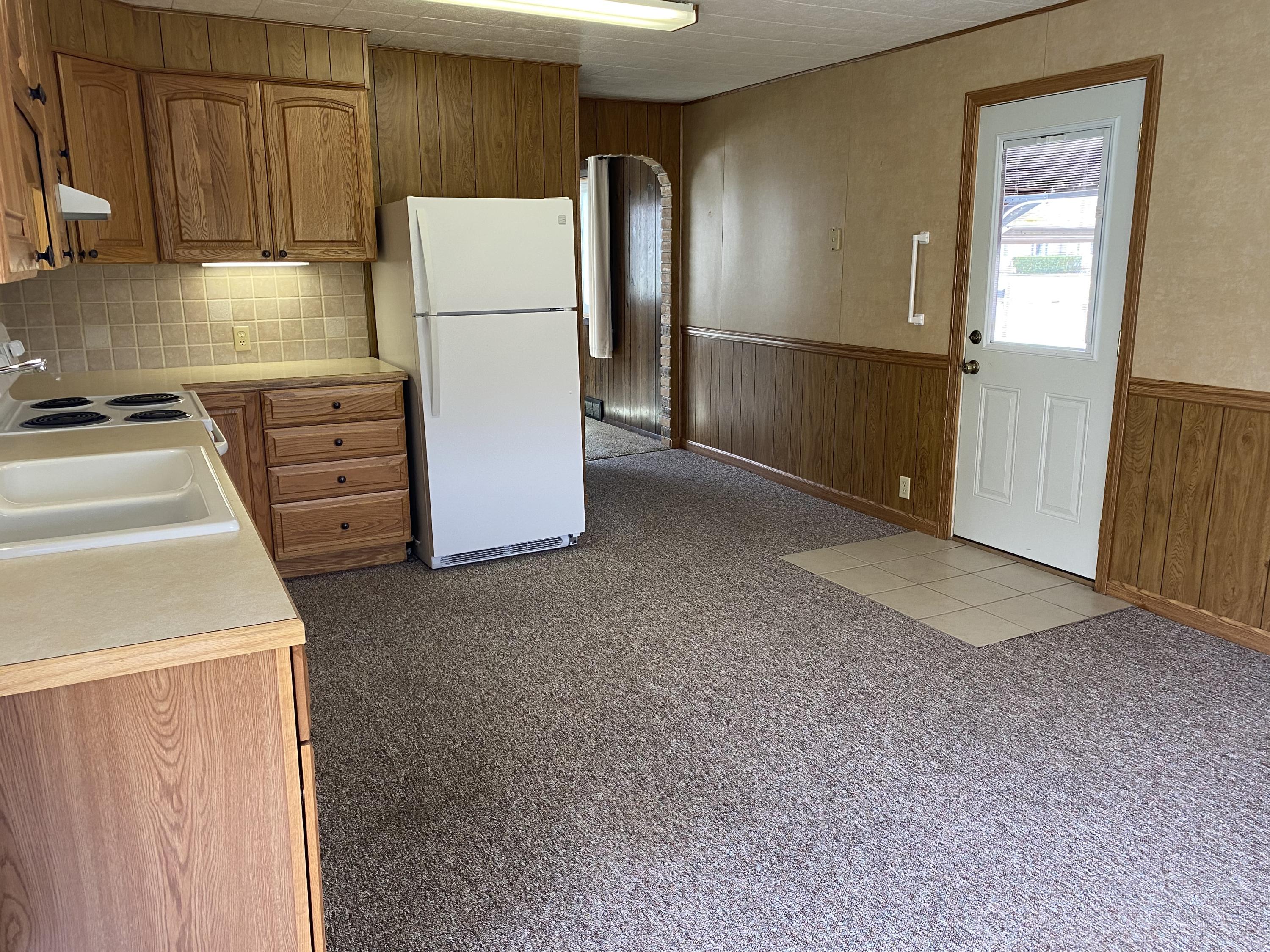838 Harrison Street Belding, MI 48809 - Photo 9 of 20 kitchen