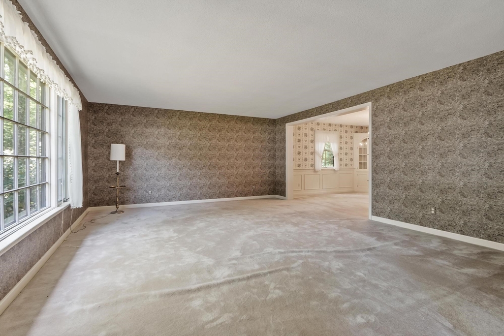 3 Highfield Road Gardner, MA 01440 - Photo 6 of 32