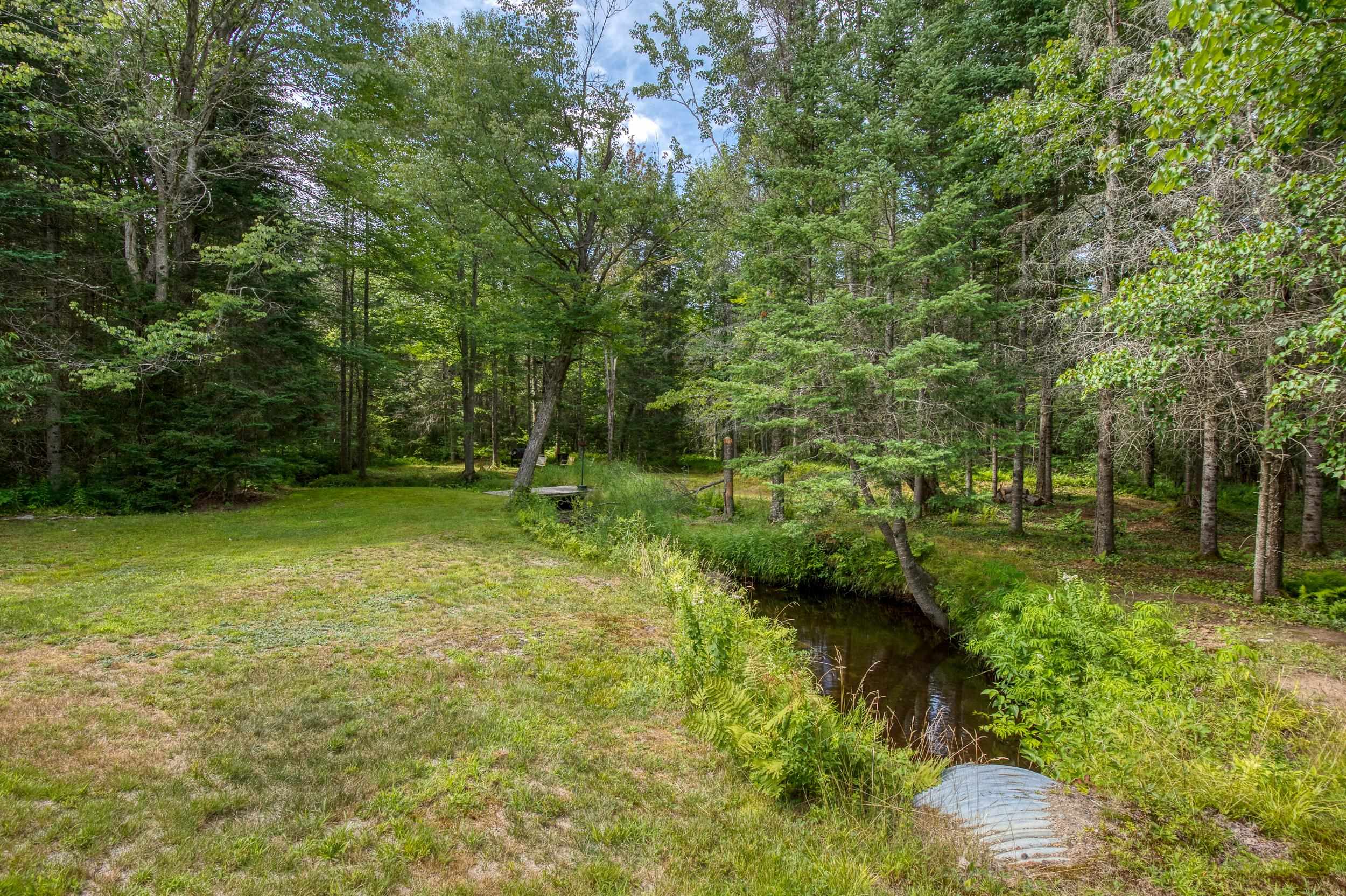 311 Lennon Road Carroll, NH 03598 - Photo 1 of 27 Gallery Image 1