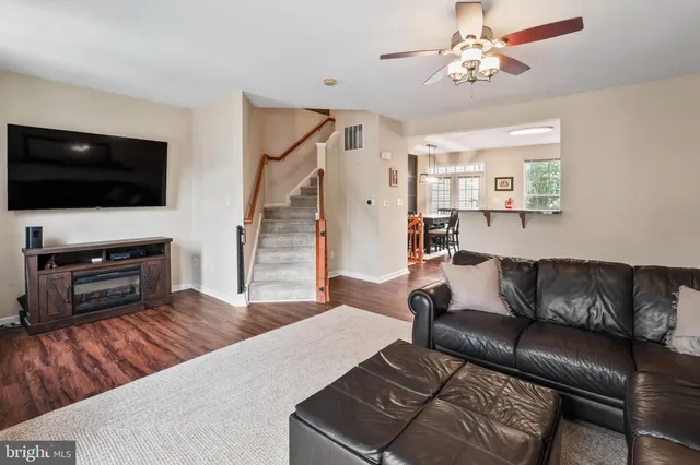 $3,050 | 139 South Avenue, Swedesboro, NJ 08085