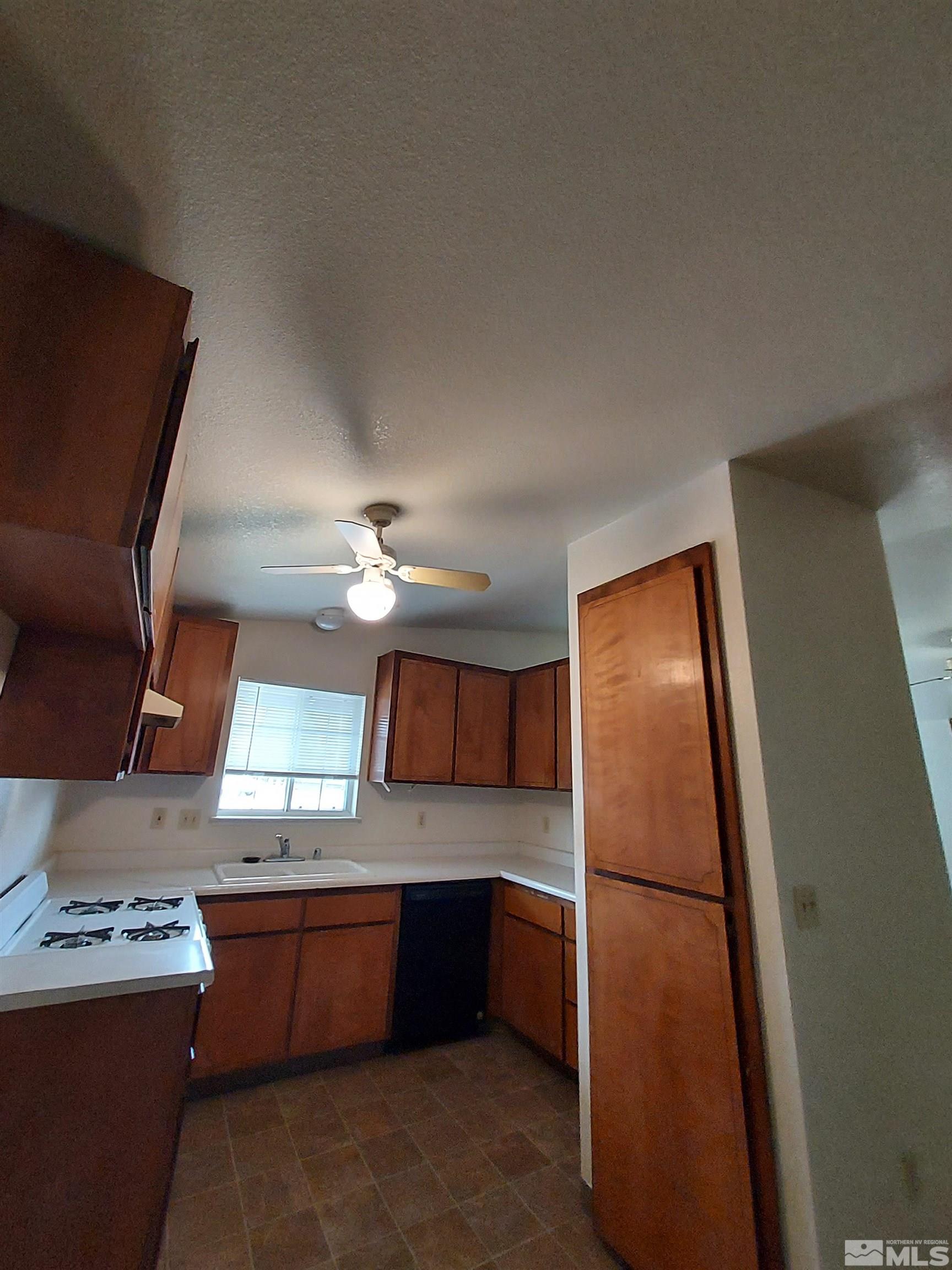 120 Empire Road Dayton, NV 89403 - Photo 5 of 16 Photo 5