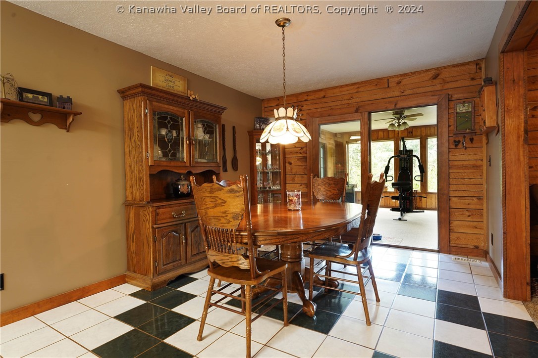1332 Hidden Farms Road Poca, WV 25159 - Photo 17 of 40 Gallery Image 17