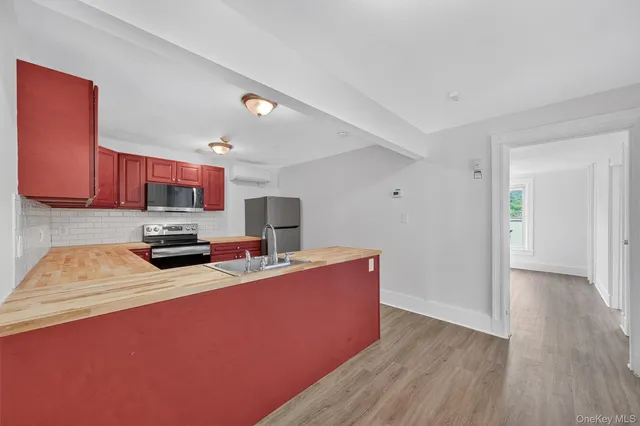 $2,500 | 34 Market Street, Unit 2, Ellenville, NY 12428