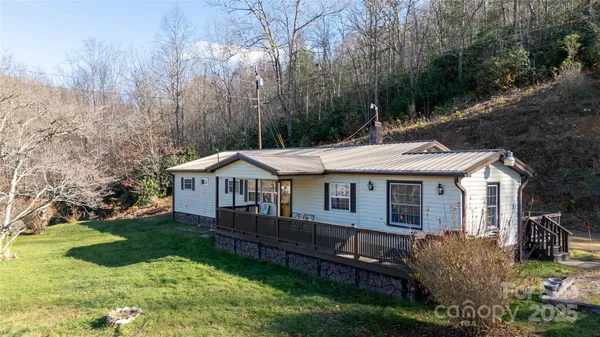 $199,000 | 116 Welzie Atkins Drive, Spruce Pine, NC 28777