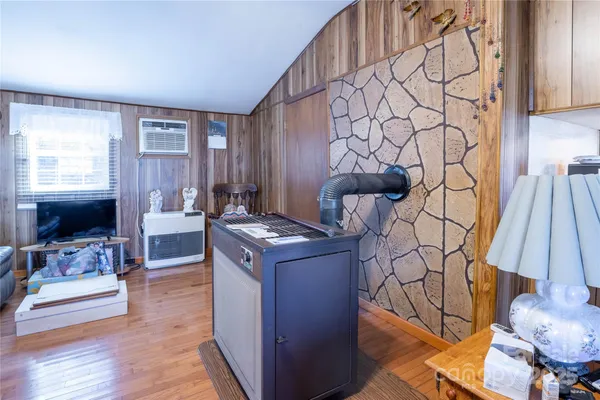 $199,000 | 116 Welzie Atkins Drive, Spruce Pine, NC 28777
