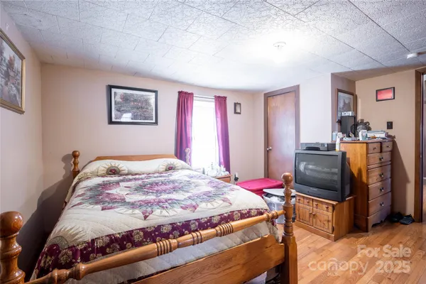 $199,000 | 116 Welzie Atkins Drive, Spruce Pine, NC 28777