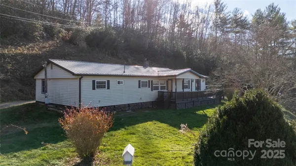 $199,000 | 116 Welzie Atkins Drive, Spruce Pine, NC 28777