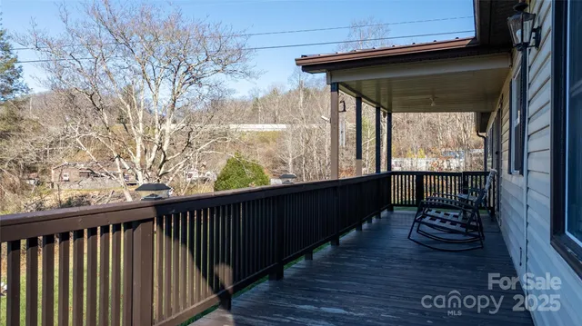 $205,000 | 116 Welzie Atkins Drive, Spruce Pine, NC 28777