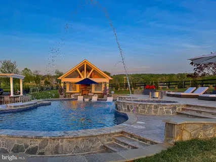 $2,095,000 | 15097 Barlow Drive, Waterford, VA 20197