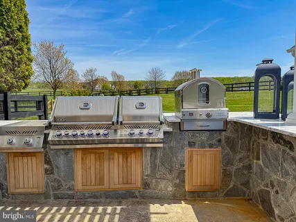 $2,149,000 | 15097 Barlow Drive, Waterford, VA 20197