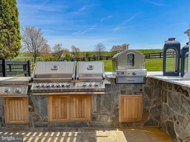 $2,149,000 | 15097 Barlow Drive, Waterford, VA 20197