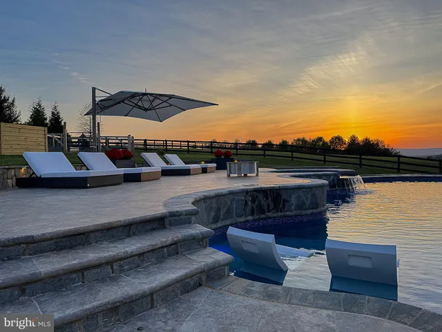 $2,149,000 | 15097 Barlow Drive, Waterford, VA 20197