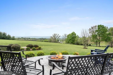 $2,149,000 | 15097 Barlow Drive, Waterford, VA 20197