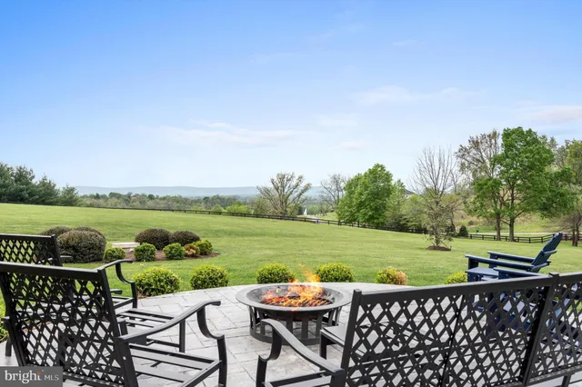 $2,149,000 | 15097 Barlow Drive, Waterford, VA 20197