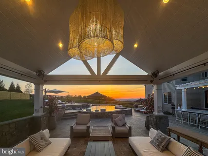 $2,149,000 | 15097 Barlow Drive, Waterford, VA 20197