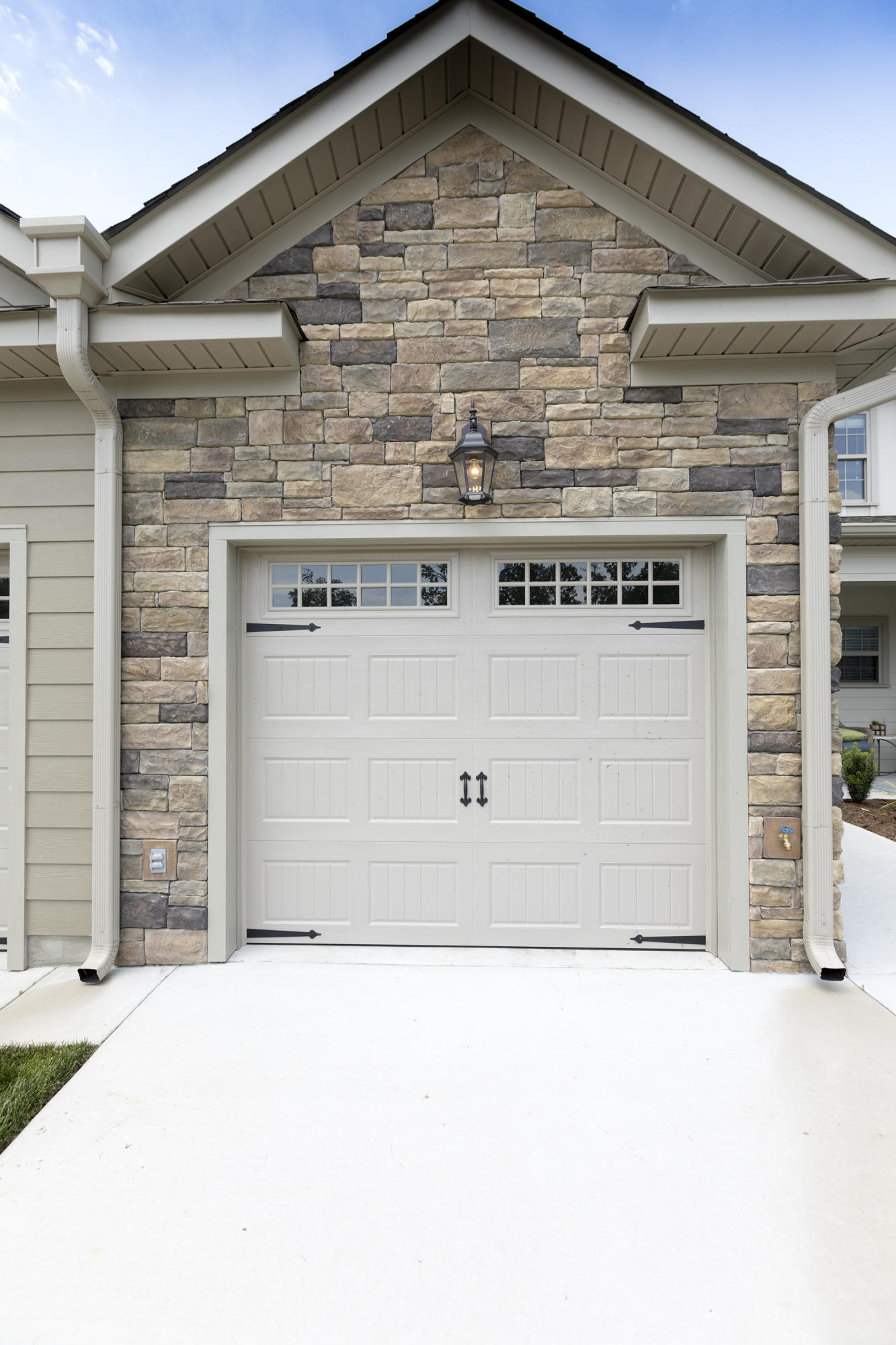 2364 Rivendell Lane, Unit LOT 29 Chattanooga, TN 37421 - Photo 31 of 37 Garage