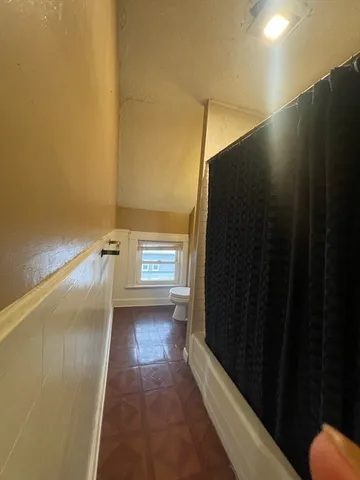 $2,000 | 709 Maple Street, Unit 3, Fall River, MA 02720