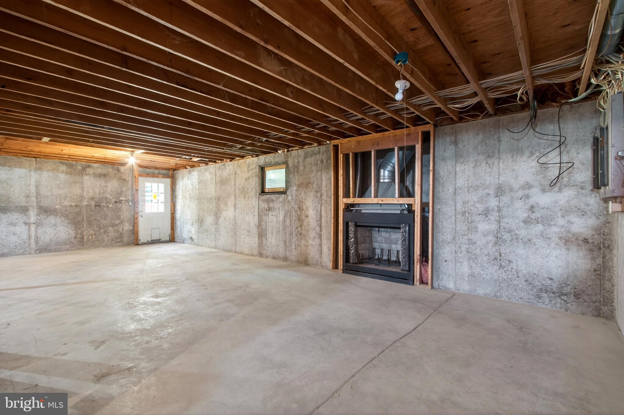 8130 Viola Street Springfield, VA 22152 - Photo 52 of 55 Gallery Image 52