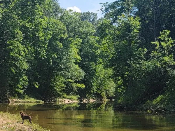 $619,200 | 3180 East County Road 425 North, North Vernon, IN 47265