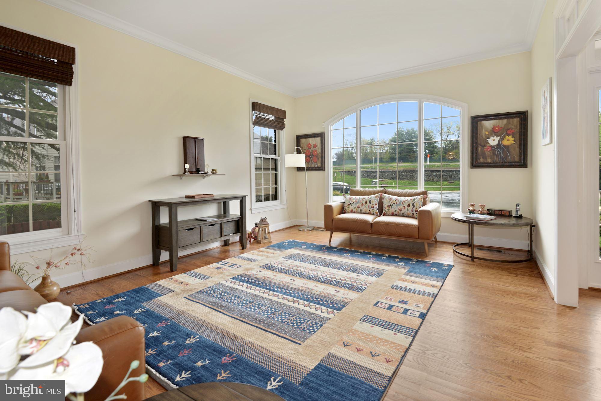 1406 Stanbridge Place Vienna, VA 22182 - Photo 15 of 48 Formal open living room facing front of home!
