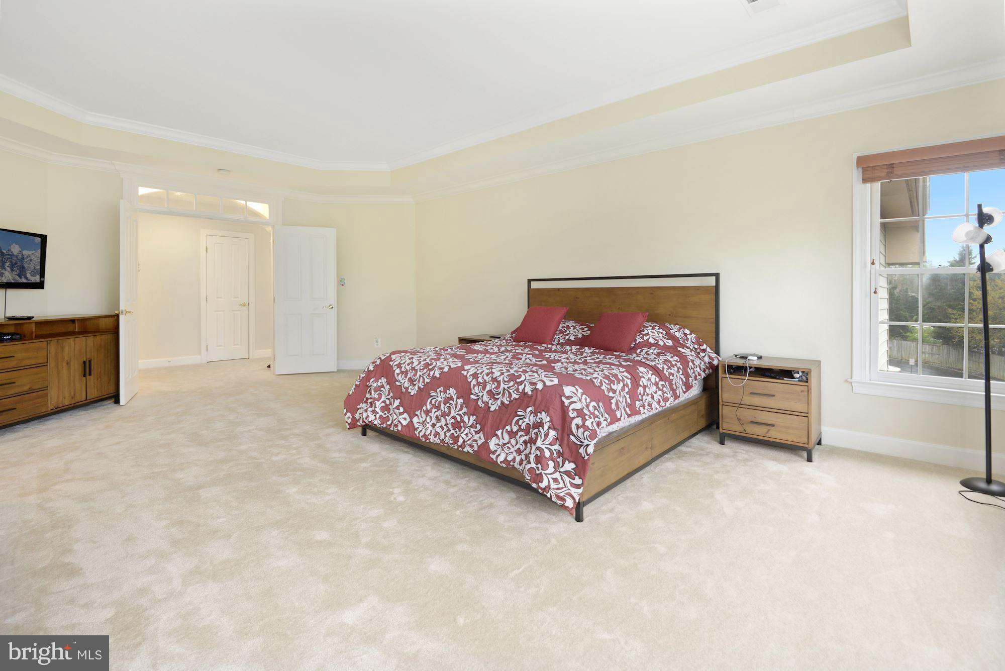 1406 Stanbridge Place Vienna, VA 22182 - Photo 22 of 48 Lots of light and new 2021 carpet!