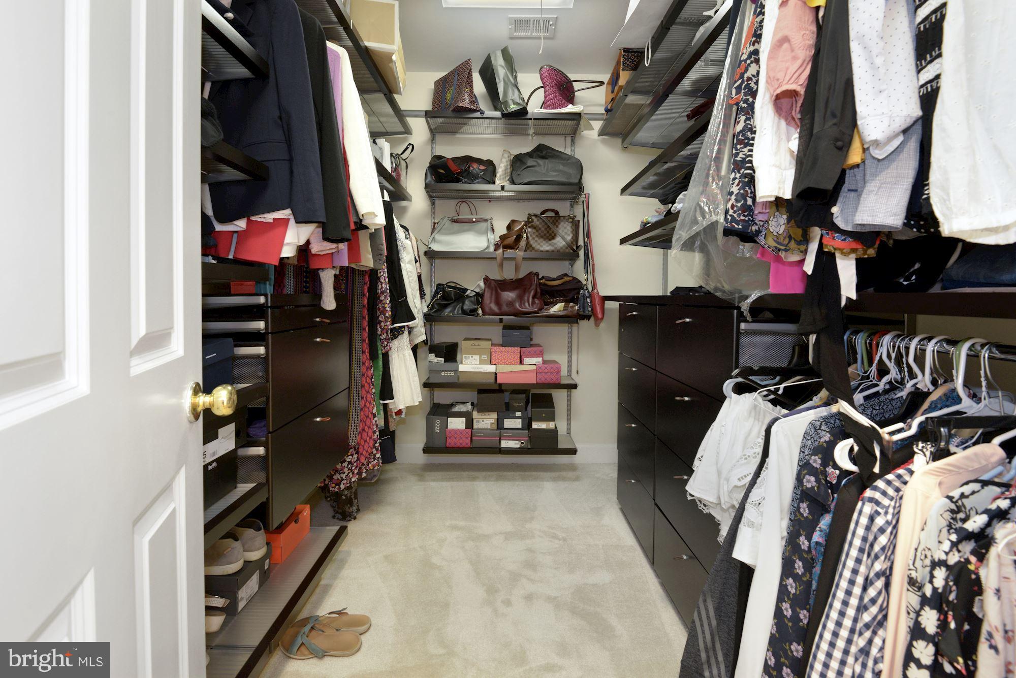1406 Stanbridge Place Vienna, VA 22182 - Photo 23 of 48 Walk in closet! 2 of them!