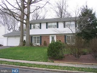 358 Rettop Place Warminster, PA 18974 - Photo 1 of 6 Gallery Image 1