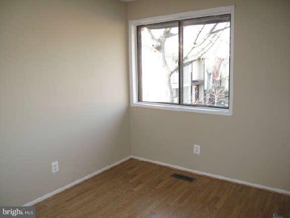 2172 Cartwright Place Reston, VA 20191 - Photo 7 of 12 Bedroom