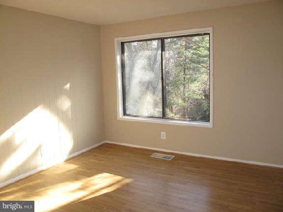 2172 Cartwright Place Reston, VA 20191 - Photo 9 of 12 Bedroom