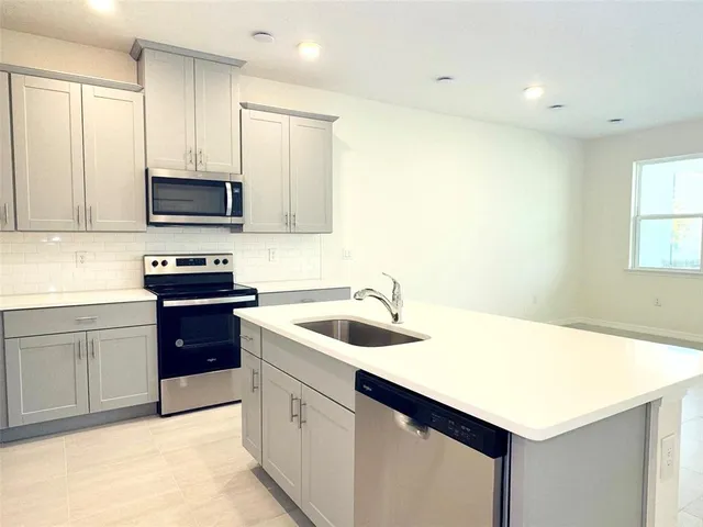 $2,200 | 4554 Small Creek Road, Kissimmee, FL 34744