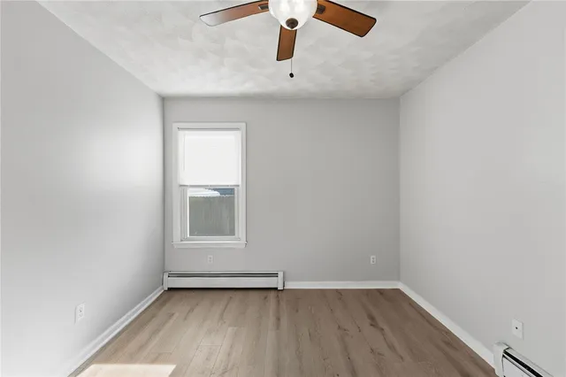 $2,100 | 93 Oakland Avenue, Unit 1, Pawtucket, RI 02861
