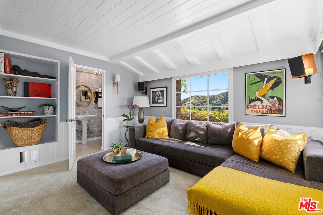 2300 Gardner Place Glendale, CA 91206 - Photo 8 of 20 a living room with furniture and a couch