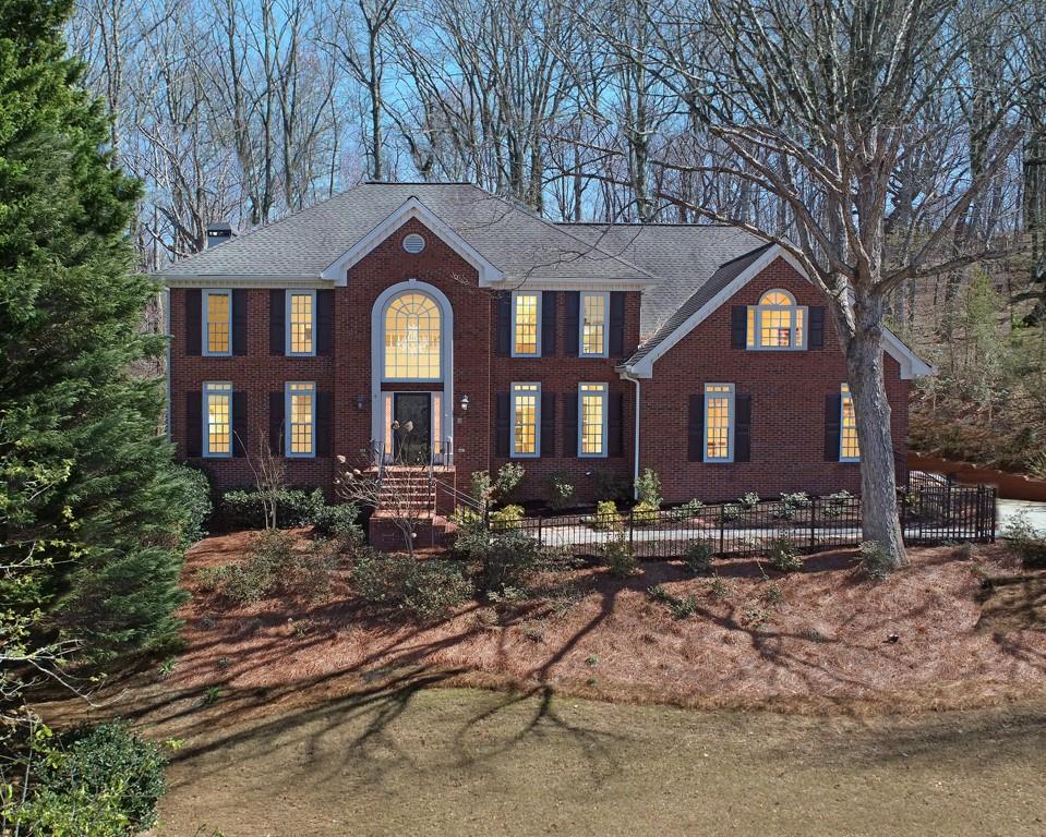 4409 Windsor Oaks Circle Marietta, GA 30066 - Photo 60 of 90 a front view of a house