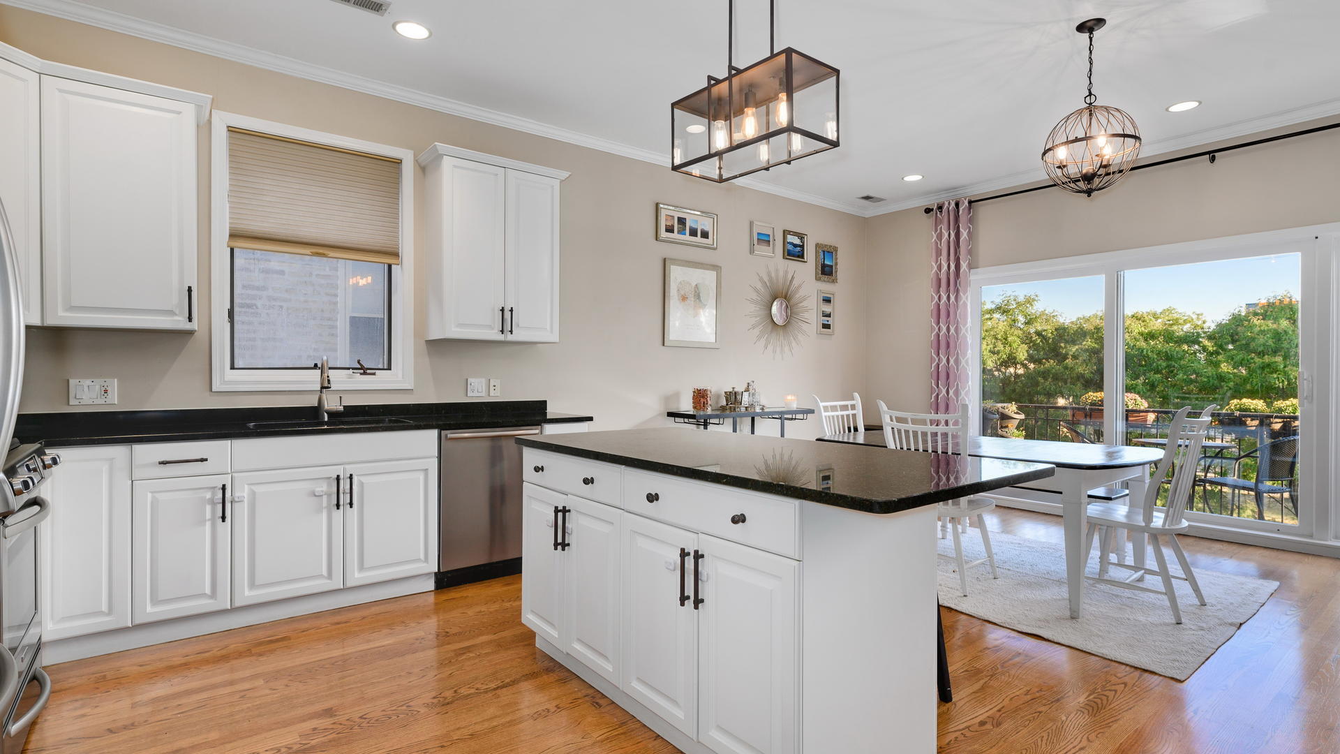 1826 West Rice Street, Unit 3 Chicago, IL 60622 - Photo 2 of 22