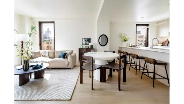 $8,090 | 300 East 50th Street, Unit 21B | Midtown East